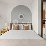 Tenui By Kozystay - Tanjung Barat